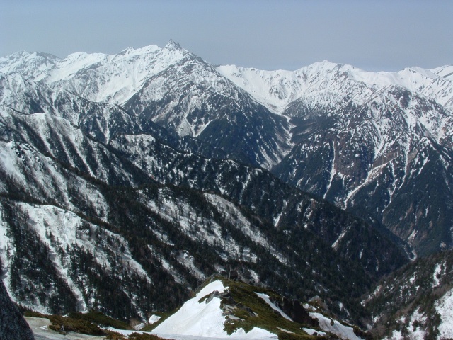 View of Mt. Yarigatake from mountaintop of Mt. Tsubakurodake.
