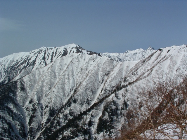 Mt. Otensyodake(left) and Mt. Yarigatake