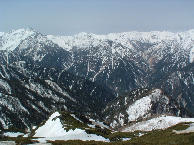 The mountains of North Alps from the mountaintop of Mt. Tsubakurodake.