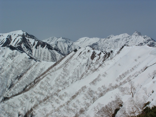 Mt. Otensyodake(left) and Mt. Yarigatake