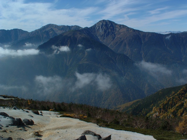 Japanese South Alps from Mt. Yakushidake. (Mt. Noutoridake, Mt. Ainodake, Mt. Kitadake)