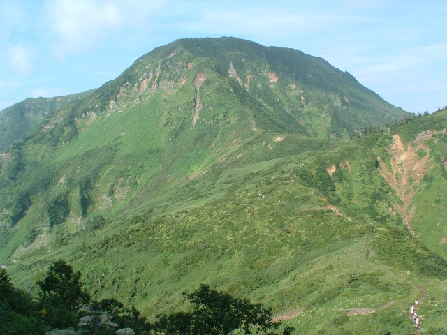 Mt. Naeba from Kaminari-Shimizu.